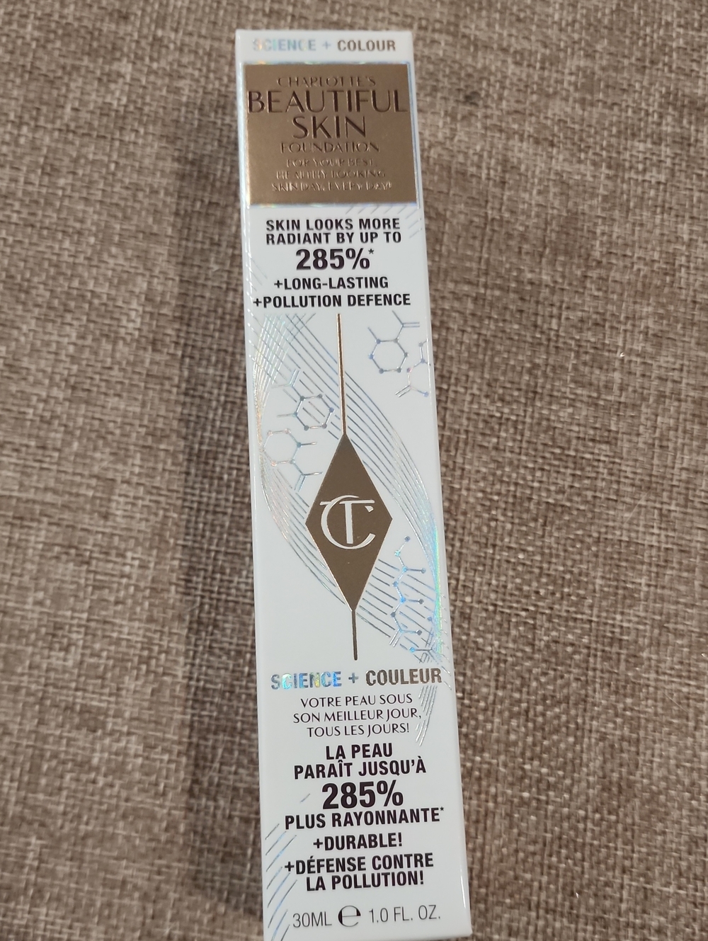 Charlotte Tilbury Beautiful Skin Foundation - 3 Neutral